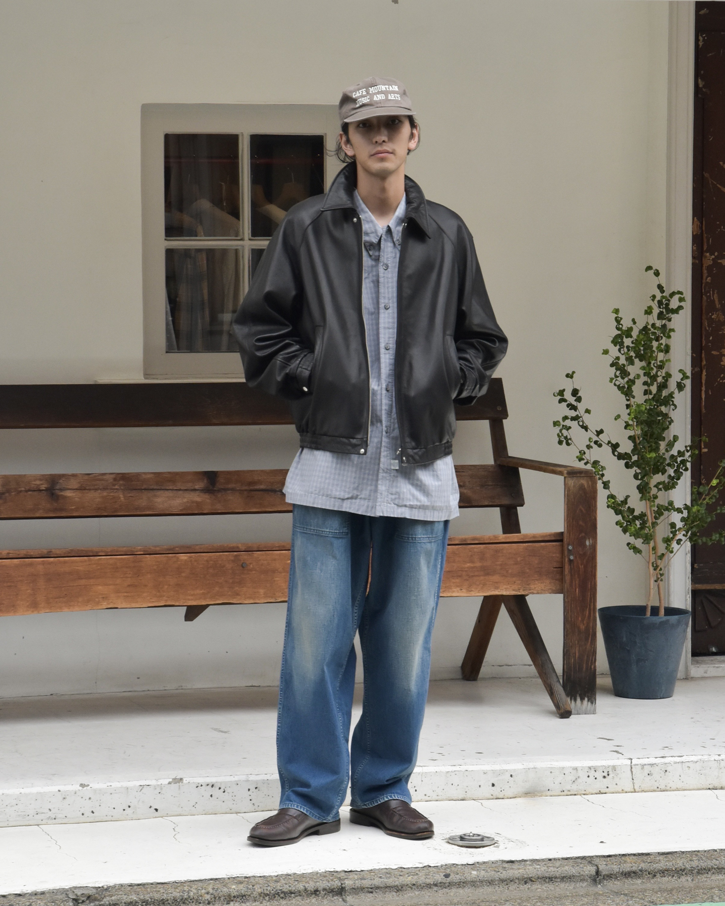 普遍的なLEATHER COLLECTION