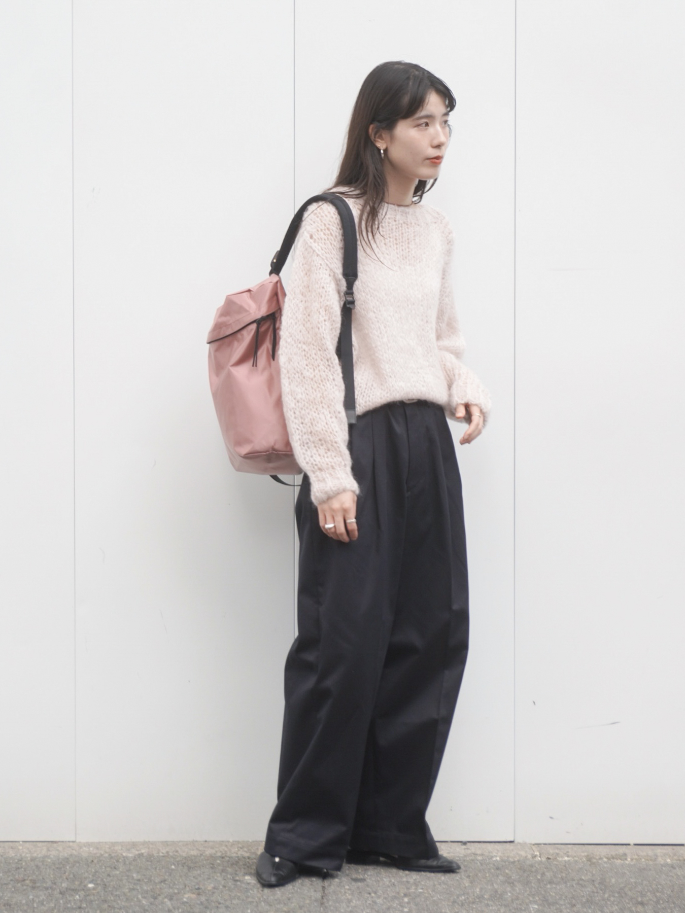 新型の王道チノパン