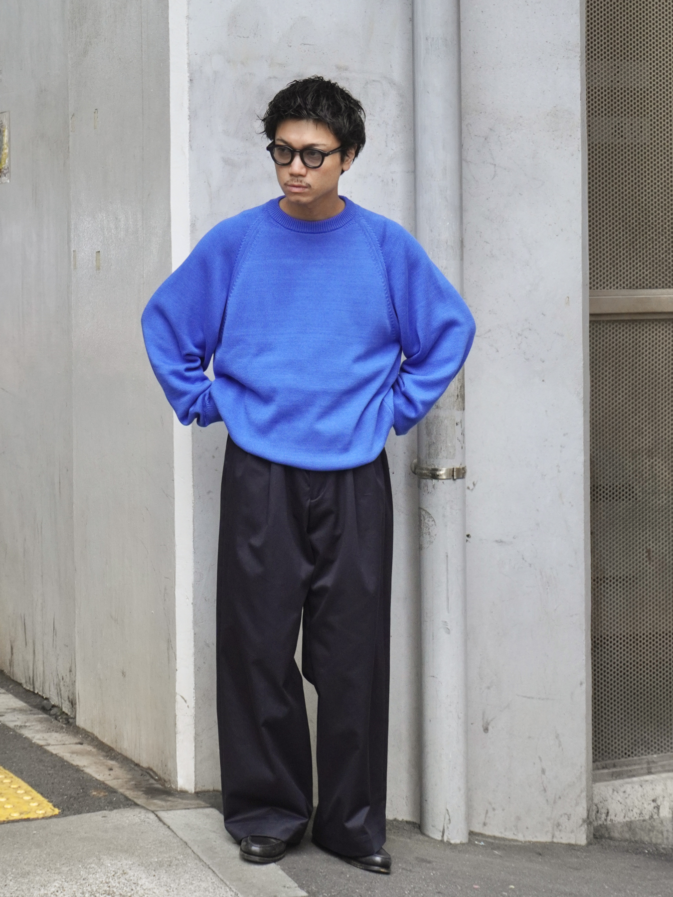 新型の王道チノパン