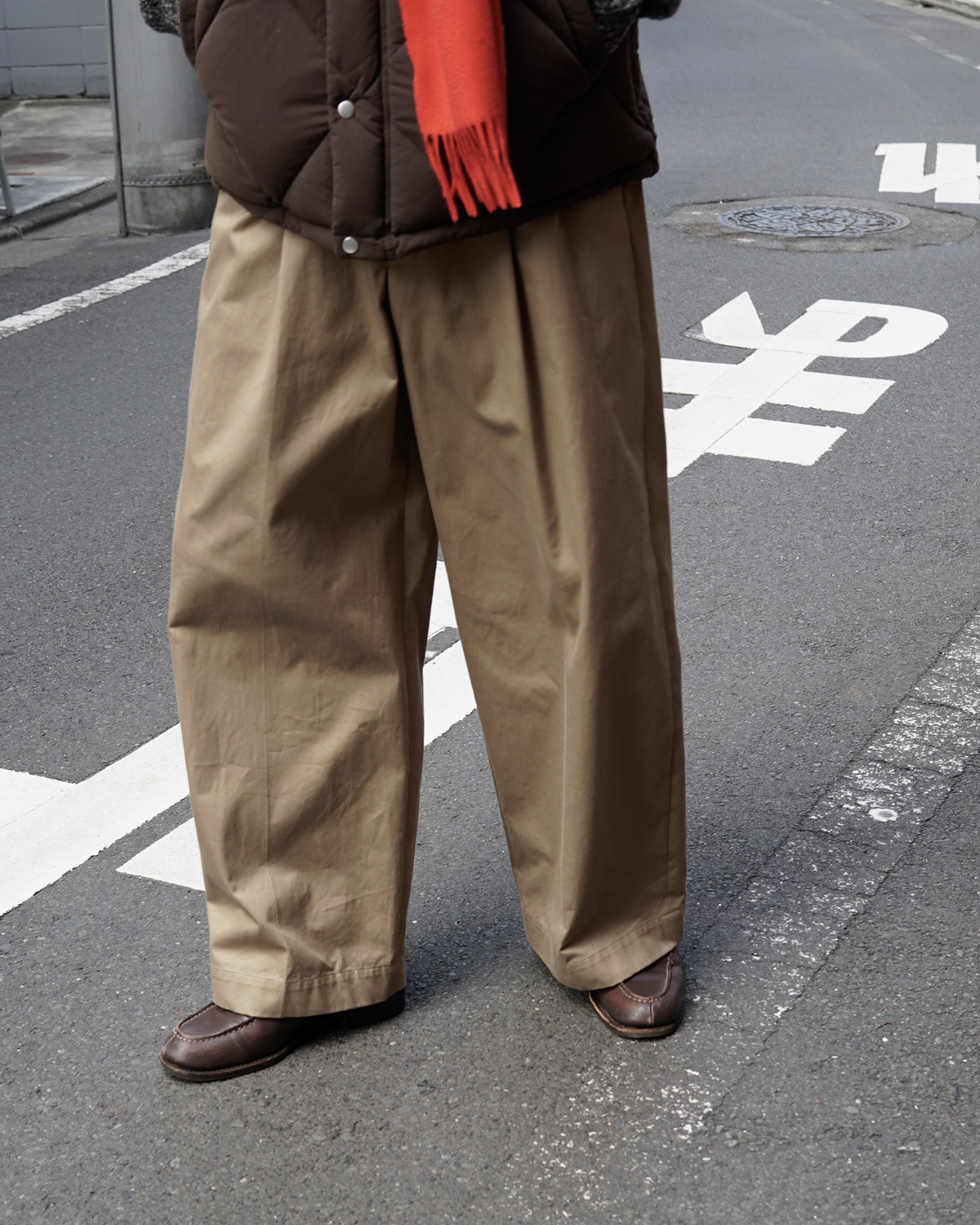 UNIVERSAL PRODUCTS. 25AW STAFF LOOK