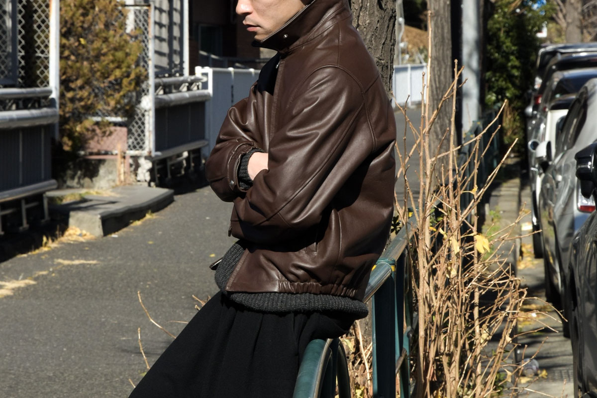 ”ユニバーサルのレザー”