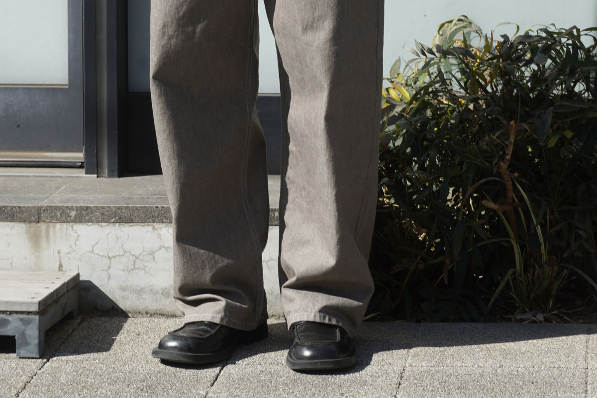 ”軽いね、このデニム”