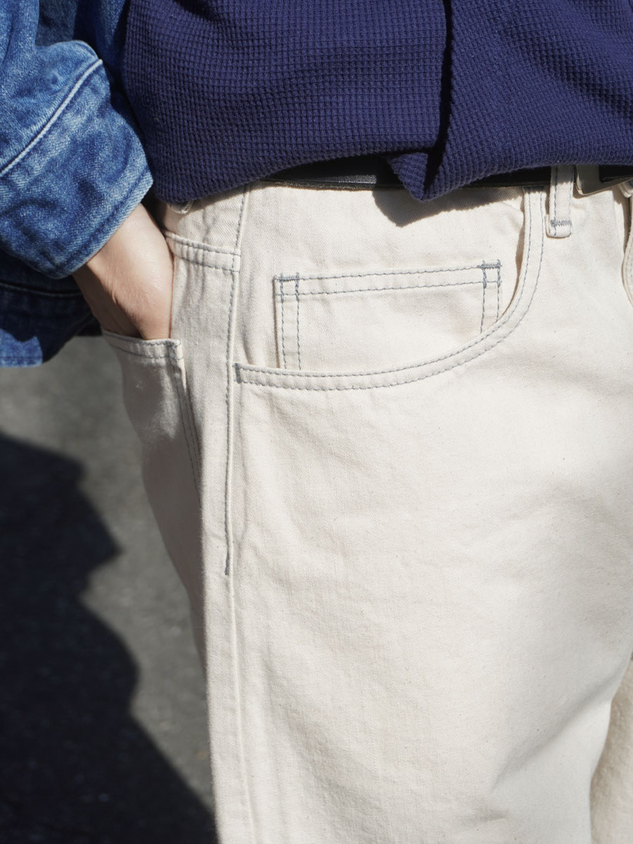 軽いね、このデニム