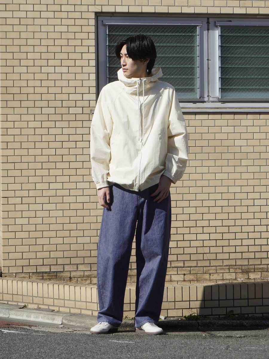 軽いね、このデニム