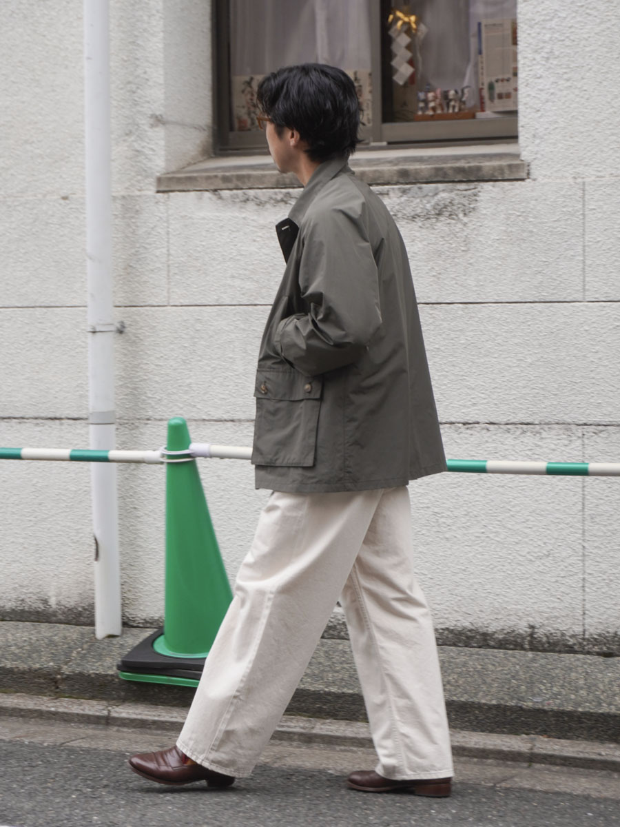 軽いね、このデニム