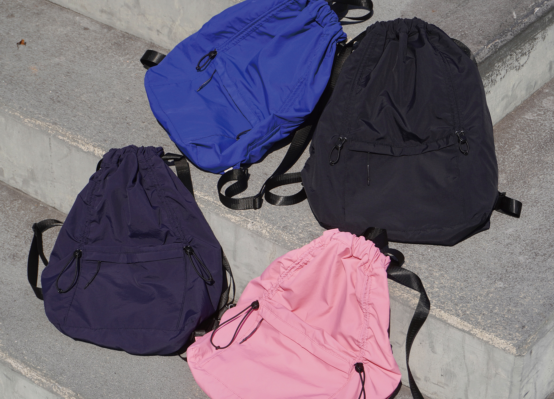 ”EVCONのナップサック。”